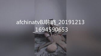 《精品偸情㊙️泄密》农村小商店监_控破解真实偸_拍小叔子与开商店的嫂子勾搭成奸大白天人来客往也忍不住在店里干抠逼吃奶 (2)