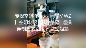 [MP4/ 501M] 00后小姐妹在床上一起伺候小哥，交大鸡巴舔乳头，互相抚慰玩弄骚穴和奶子