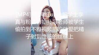 爱操大屁股老婆，清晰角度操舔老婆，鸡巴和玩具同时进入小穴