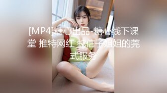 【全網首發】《屎上最強㊙廁拍》室外旱坑逼臉同框偸拍超多女人方便～有美女有極品逼～謹慎長腿美女左右看一圈對著鏡頭看都沒發現 (7)