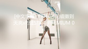 文轩探花深夜场性感黑丝长腿妹子加钟再来一炮，口交舔弄床边掰穴后入抽插猛操