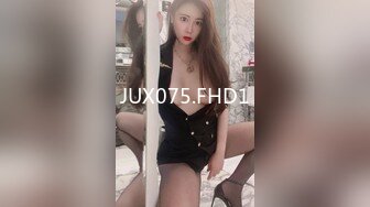 [MP4]【婴儿肥美乳骚女3P两大汉爆操】双屌左右开弓一起舔&nbsp;&nbsp;插嘴扣穴轮番上&nbsp;&nbsp;好舒服好喜欢&nbsp;&nbsp;情趣一直骑乘抽插 双男轮流操