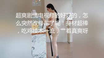 和多毛少妇在她家操